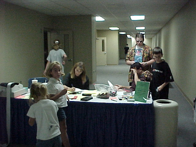 gcon8.jpg (60832 bytes)